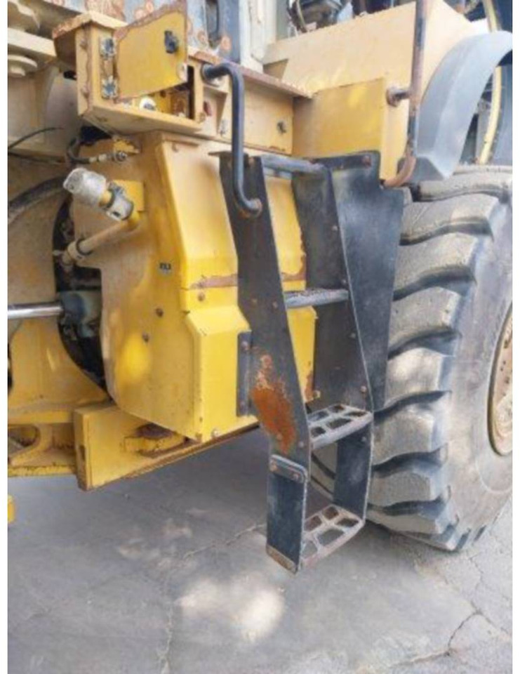 Wheel loader CAT 980M: picture 16