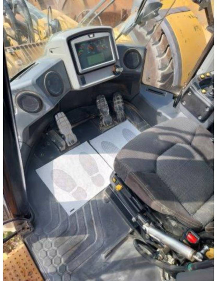 Wheel loader CAT 980M: picture 8