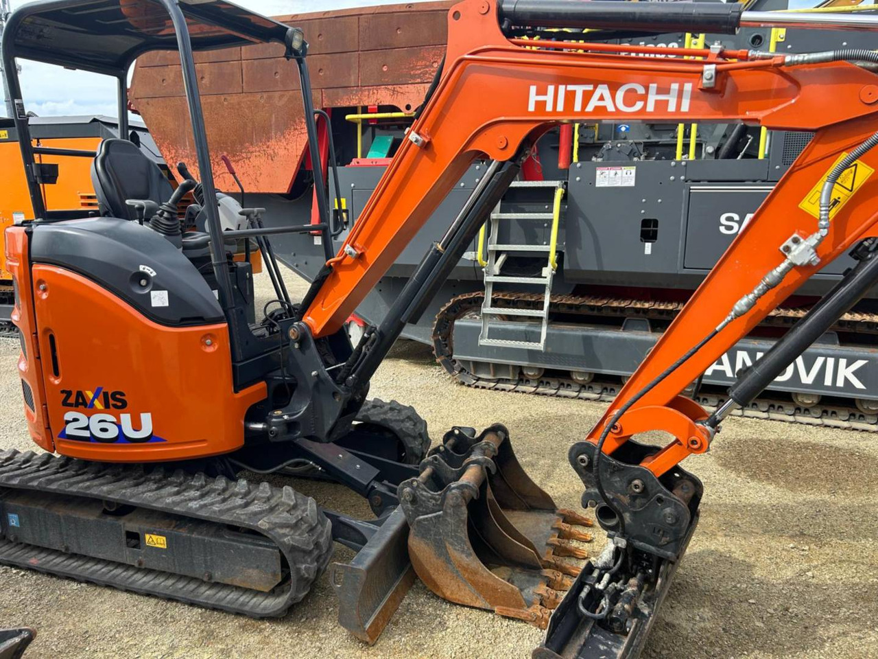 HITACHI ZX26U-6 - Crawler excavator: picture 2 HITACHI ZX26U-6 - Crawler excavator: picture 2