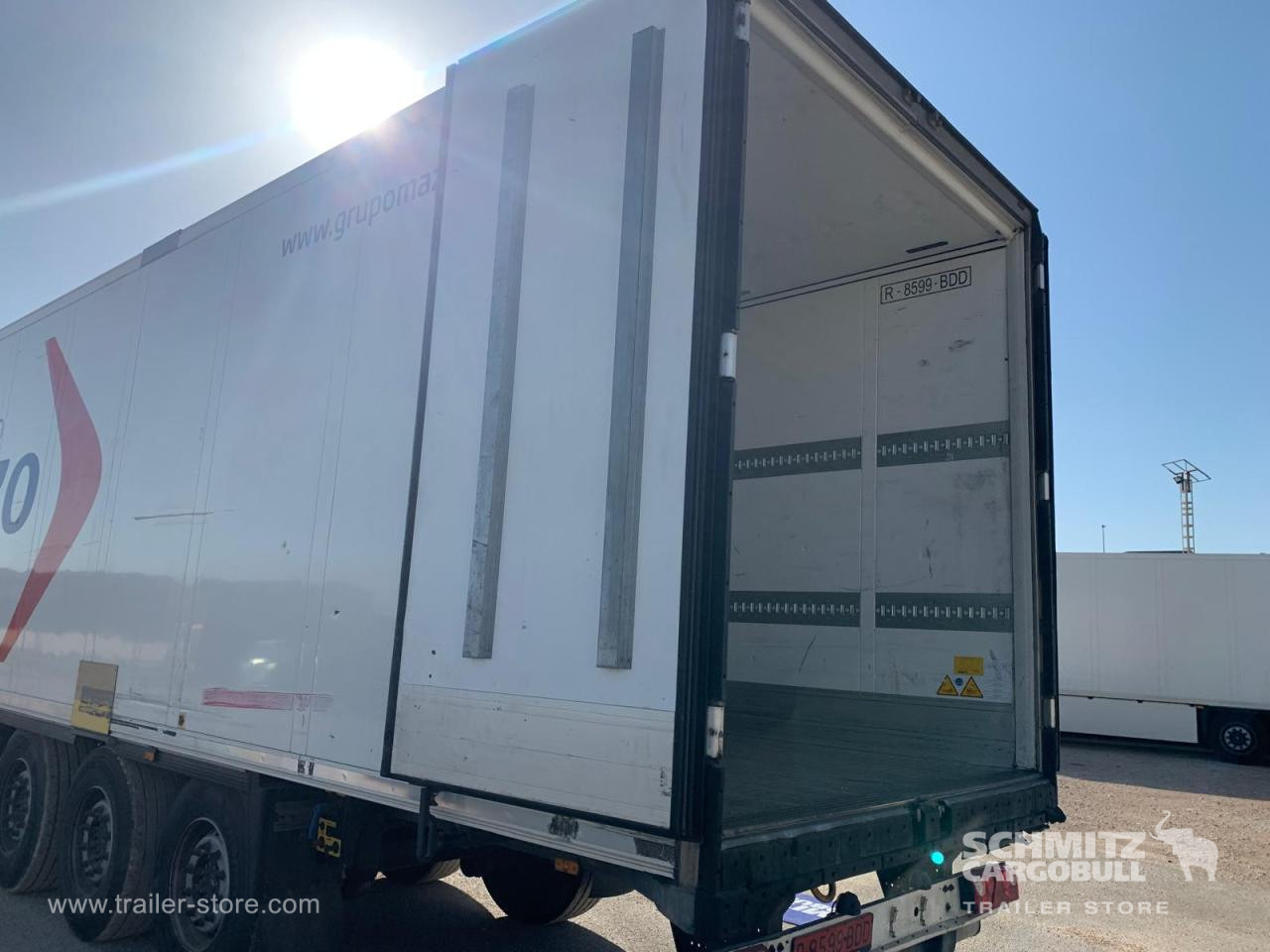 SCHMITZ Semiremolque Frigo Standard - Isothermal semi-trailer: picture 2 SCHMITZ Semiremolque Frigo Standard - Isothermal semi-trailer: picture 2