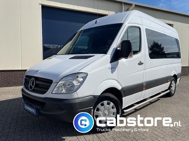 Mercedes-Benz SPRINTER  211 CDI - L2/H2-  Automatische versnellingsbak - 9 Persoons - Bouwjaar 2009 - APK tot 17-01-2026 ! - Side bars - Privacy glas - Airco - Minibus, Passenger van: picture 2 Mercedes-Benz SPRINTER  211 CDI - L2/H2-  Automatische versnellingsbak - 9 Persoons - Bouwjaar 2009 - APK tot 17-01-2026 ! - Side bars - Privacy glas - Airco - Minibus, Passenger van: picture 2