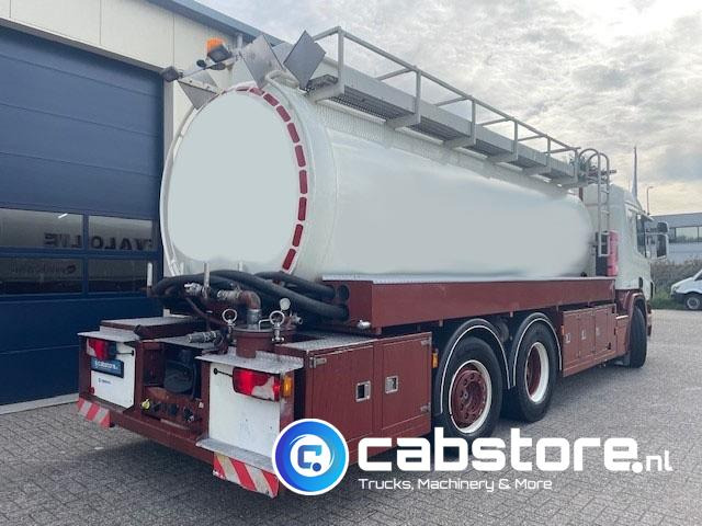 Scania P 380 B 6X2*4 HNA - RETARDER - Tankwagen olie - Olietank - ADR - 16.920 liter - Bouwjaar 2007 - Km 881.924 - Tank truck: picture 4 Scania P 380 B 6X2*4 HNA - RETARDER - Tankwagen olie - Olietank - ADR - 16.920 liter - Bouwjaar 2007 - Km 881.924 - Tank truck: picture 4