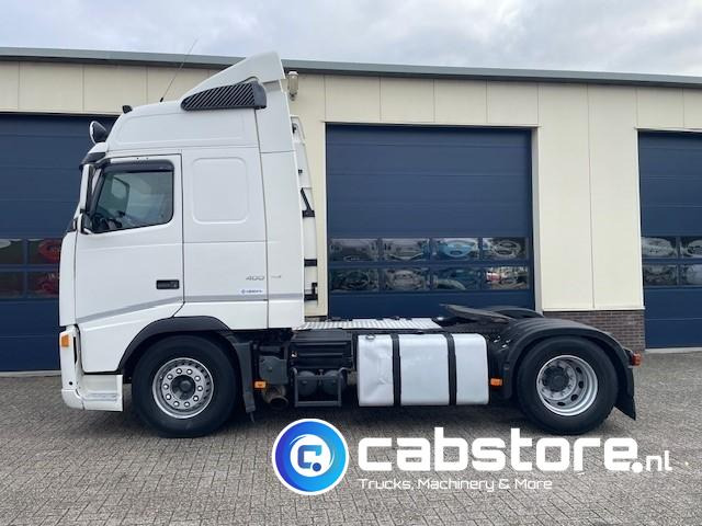 Volvo FH 400 4X2 Euro 5 - VEB+ Brake - Globetrotter - I-Shift - 2 tanks - Bouwjaar 2007 - Km 1.097.798 - Tractor unit: picture 5 Volvo FH 400 4X2 Euro 5 - VEB+ Brake - Globetrotter - I-Shift - 2 tanks - Bouwjaar 2007 - Km 1.097.798 - Tractor unit: picture 5