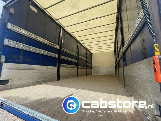 Box van Volvo FM9 4X2R FAL9.0 RAD-A4  Volvo FM300 4x2 Euro 5 bakwagen - Schuifzeilen - Laadklep 2000 kg - Bouwjaar 2008 - Kooi-Aap heftruck: picture 17