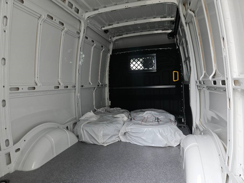 Iveco Daily 35S16 A8 12m3 - Panel van: picture 5 Iveco Daily 35S16 A8 12m3 - Panel van: picture 5