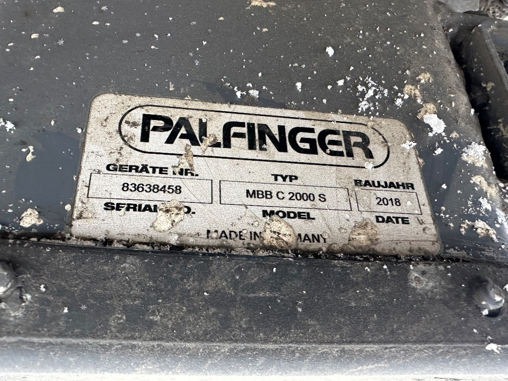 Iveco Eurocargo 180E28 - Box truck: picture 4 Iveco Eurocargo 180E28 - Box truck: picture 4