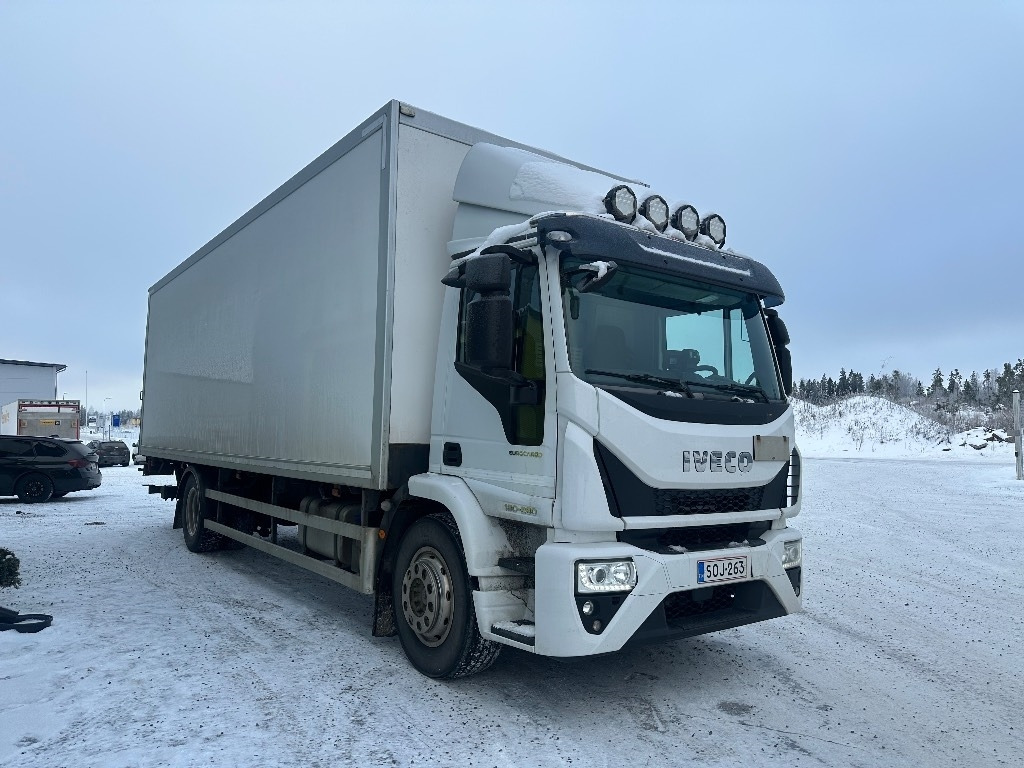 Iveco Eurocargo 180E28 - Box truck: picture 2 Iveco Eurocargo 180E28 - Box truck: picture 2