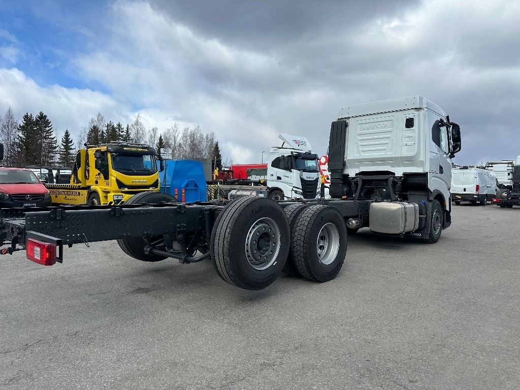 Iveco X-Way AS260X530 - Cab chassis truck: picture 4 Iveco X-Way AS260X530 - Cab chassis truck: picture 4