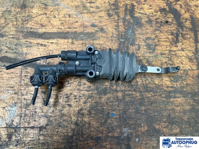 Scania Leveling valve – Scania 2454421 - Suspension for Truck: picture 1 Scania Leveling valve – Scania 2454421 - Suspension for Truck: picture 1
