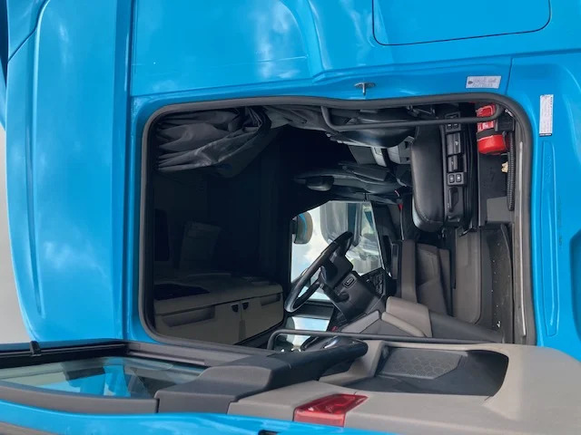 Container transporter/ Swap body truck Scania R500 6X2: picture 7