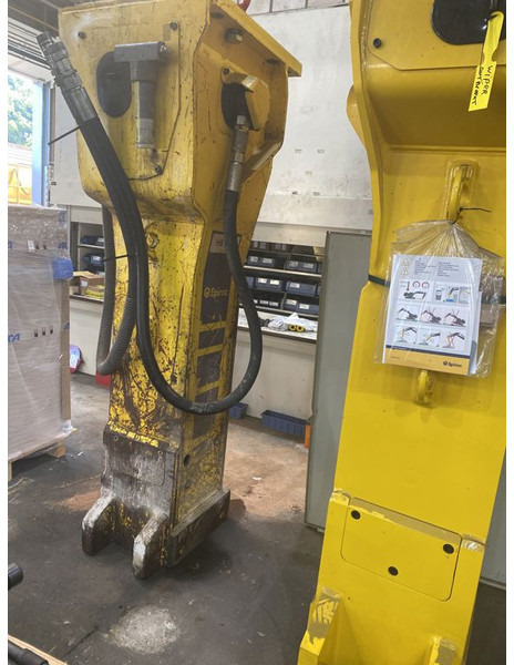 Epiroc HB2500 - Hydraulic hammer for Construction machinery: picture 3 Epiroc HB2500 - Hydraulic hammer for Construction machinery: picture 3