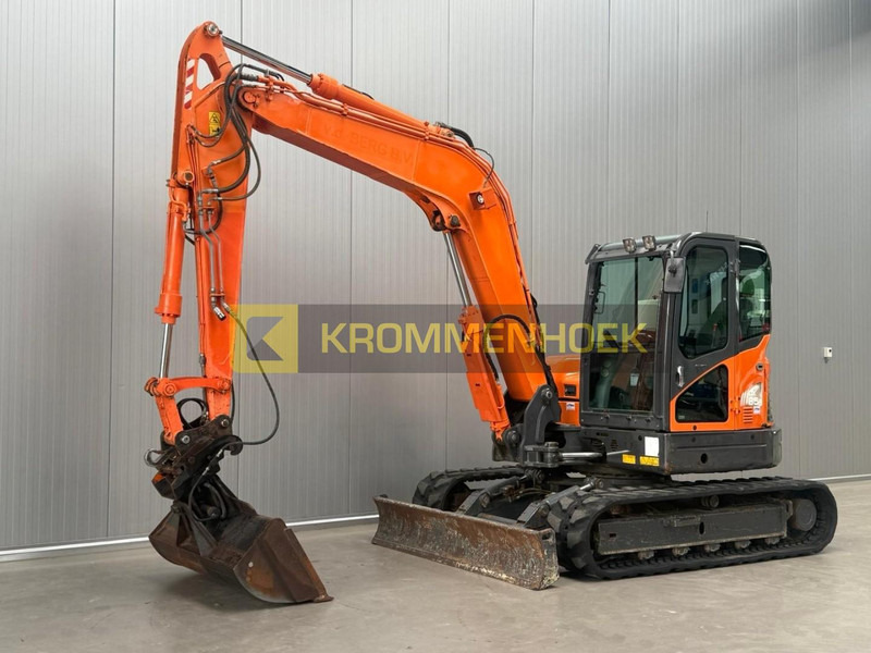 Doosan DX 85R-3 - Mini excavator: picture 2 Doosan DX 85R-3 - Mini excavator: picture 2