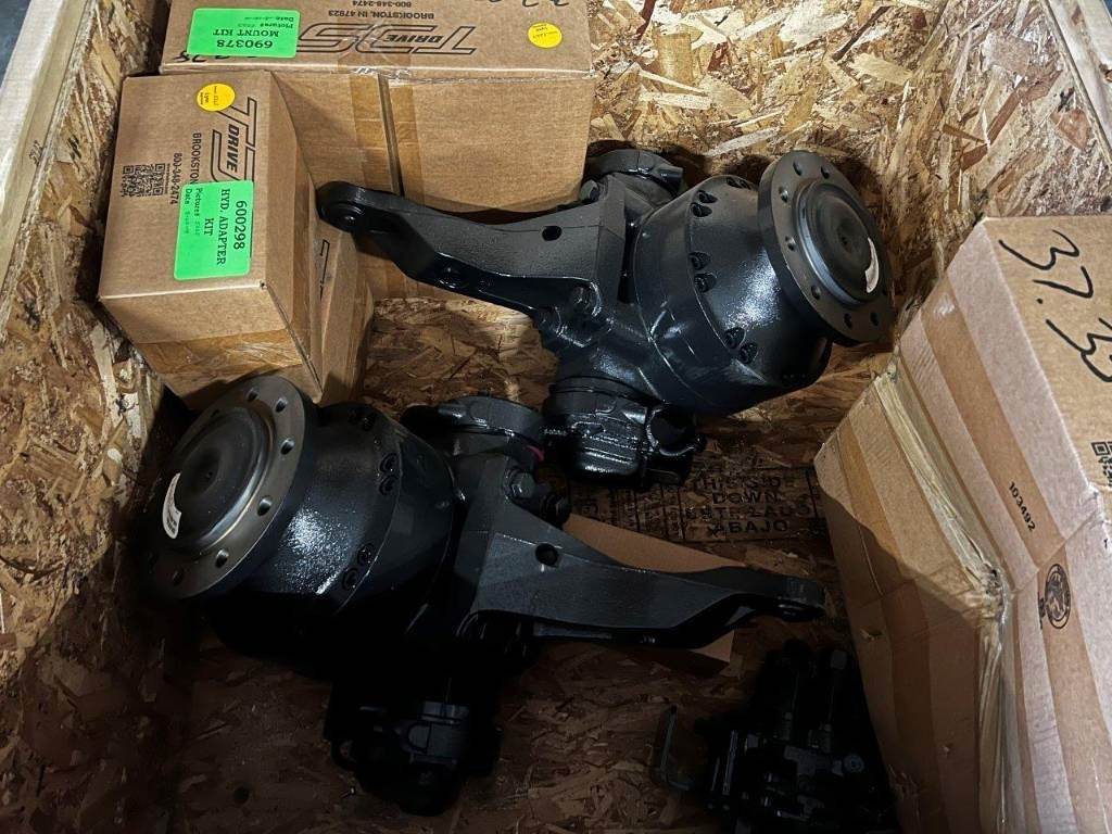 CNH Hydraulic drive - CNH - MG18 - Frame/ Chassis for Agricultural machinery: picture 1 CNH Hydraulic drive - CNH - MG18 - Frame/ Chassis for Agricultural machinery: picture 1