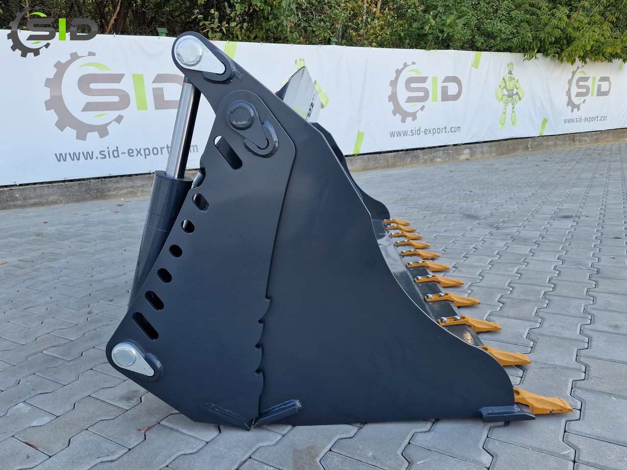 SID Klappschaufel 4in1 / 4in1 multipurpose bucket 1,4 m - Loader bucket for Construction machinery: picture 2 SID Klappschaufel 4in1 / 4in1 multipurpose bucket 1,4 m - Loader bucket for Construction machinery: picture 2