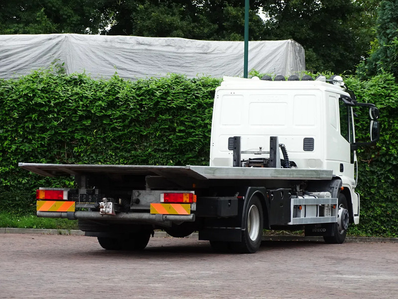 Iveco Eurocargo 120E25 I Abschleppwagen / Towtruck I Full Air I 31.000KM! I Winch I Euro 5 I Leather I Bed - Tow truck: picture 4 Iveco Eurocargo 120E25 I Abschleppwagen / Towtruck I Full Air I 31.000KM! I Winch I Euro 5 I Leather I Bed - Tow truck: picture 4