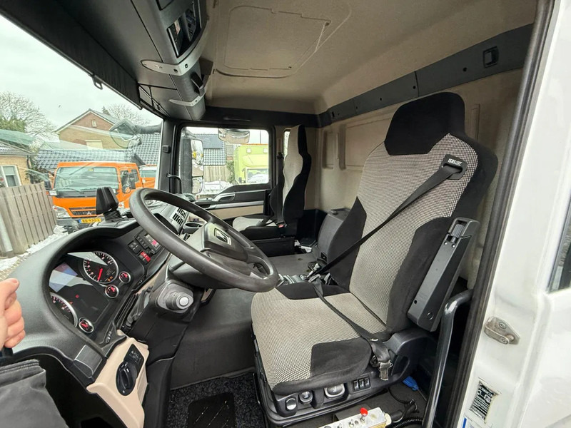MAN TGS 26.420 I 30T N.C.H. Container System (Cable) I WB 645cm I 9T Front axle I Euro 6 I Manuel I Liftas I Vangmuil - Cable system truck: picture 4 MAN TGS 26.420 I 30T N.C.H. Container System (Cable) I WB 645cm I 9T Front axle I Euro 6 I Manuel I Liftas I Vangmuil - Cable system truck: picture 4