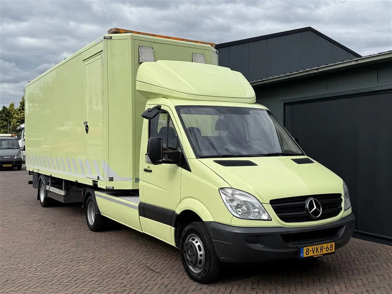 Mercedes-Benz Sprinter 519 BE Trekker 3250 KG laadvermogen Dhollandia Laadklep - Tractor unit: picture 1 Mercedes-Benz Sprinter 519 BE Trekker 3250 KG laadvermogen Dhollandia Laadklep - Tractor unit: picture 1