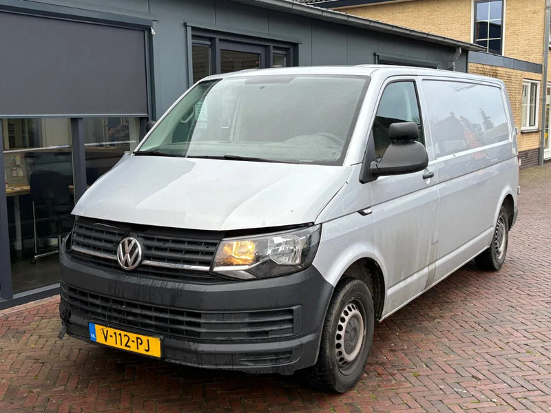 Volkswagen Transporter Lichte Schade 2.0 tdi L2 Carplay PDC boekjes Carpas - Small van: picture 2 Volkswagen Transporter Lichte Schade 2.0 tdi L2 Carplay PDC boekjes Carpas - Small van: picture 2