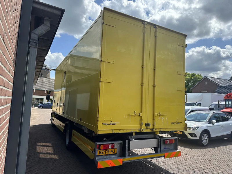 Volvo FL 12.240 BDF ST.AIRCO+ KACHEL, DOUCHE, 2X BED, WASBAK - Box truck: picture 3 Volvo FL 12.240 BDF ST.AIRCO+ KACHEL, DOUCHE, 2X BED, WASBAK - Box truck: picture 3