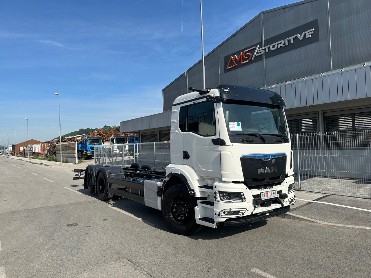 MAN TGS 26.520 6X2H-4 BL Hydrodrive - Cab chassis truck: picture 1 MAN TGS 26.520 6X2H-4 BL Hydrodrive - Cab chassis truck: picture 1
