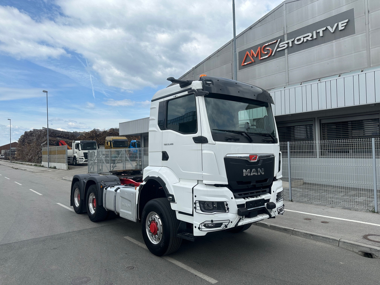 MAN TGS 33.520 6X6 Hydrodrive Kiphidraulika - Tractor unit: picture 1 MAN TGS 33.520 6X6 Hydrodrive Kiphidraulika - Tractor unit: picture 1