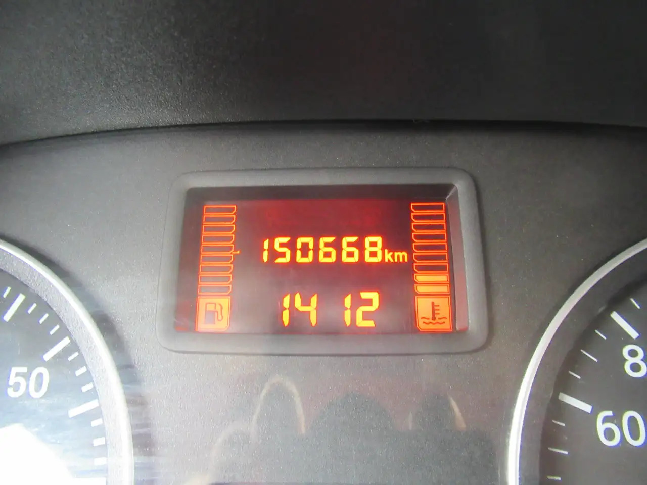Car Dacia Sandero Sandero 1.2i Ambiance: picture 10