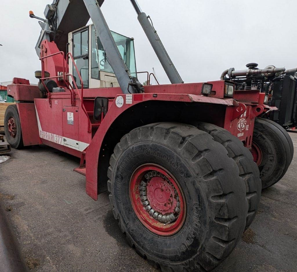 CVS Ferrari F377.5 PB - Reach stacker: picture 2 CVS Ferrari F377.5 PB - Reach stacker: picture 2