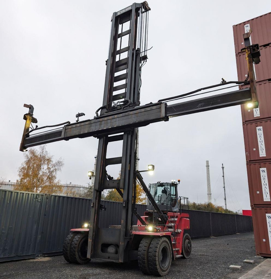Kalmar DCG100-45ED7  - Container handler: picture 2 Kalmar DCG100-45ED7  - Container handler: picture 2