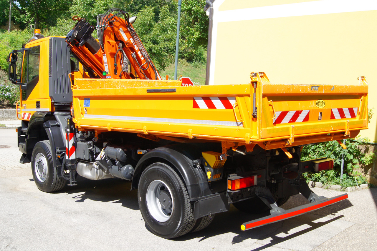 IVECO 190T33 Trakker 4x4/ATLAS 85.2/Euro5/Winterdienst/Streuer - Crane truck: picture 4 IVECO 190T33 Trakker 4x4/ATLAS 85.2/Euro5/Winterdienst/Streuer - Crane truck: picture 4