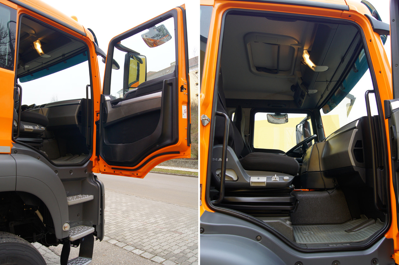 Snow removal vehicle MAN TGS 18.320 BL 4x4 / HIAB 088 B-2 / Winterdienst: picture 9 Snow removal vehicle MAN TGS 18.320 BL 4x4 / HIAB 088 B-2 / Winterdienst: picture 9
