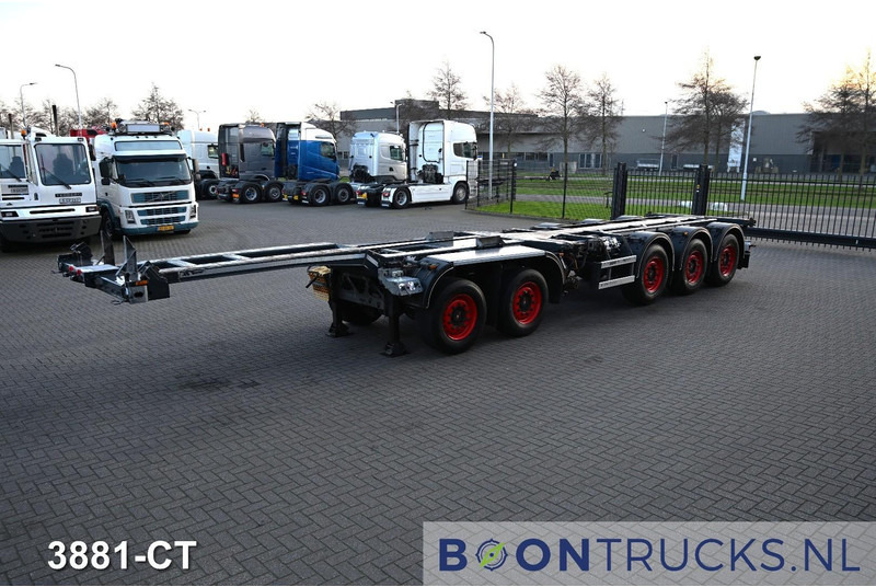 D-Tec COMBITRAILER S-LINE CT-521-S | 2x20-40-45ft HC * 3x STEERING * 4x LIFT AXLE * NL TRAILER * APK 04-2026 - Container transporter/ Swap body semi-trailer: picture 4 D-Tec COMBITRAILER S-LINE CT-521-S | 2x20-40-45ft HC * 3x STEERING * 4x LIFT AXLE * NL TRAILER * APK 04-2026 - Container transporter/ Swap body semi-trailer: picture 4