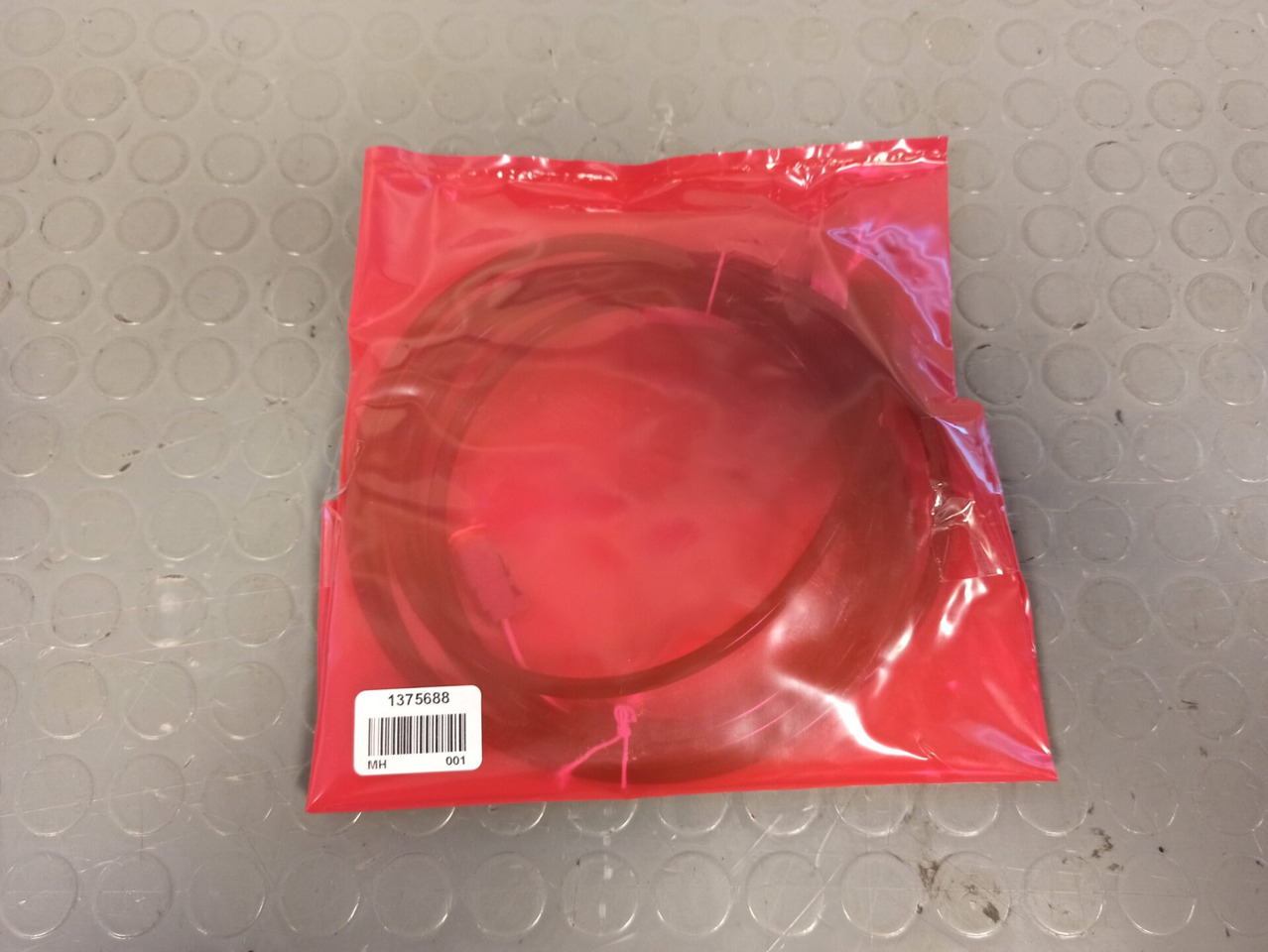 SCANIA ROTATIONAL SPEED SENSOR - 1375688 - Sensor for Truck: picture 1 SCANIA ROTATIONAL SPEED SENSOR - 1375688 - Sensor for Truck: picture 1