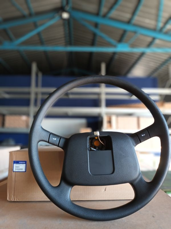 VOLVO STEERING WHEEL 1062027 - Steering wheel for Truck: picture 1 VOLVO STEERING WHEEL 1062027 - Steering wheel for Truck: picture 1