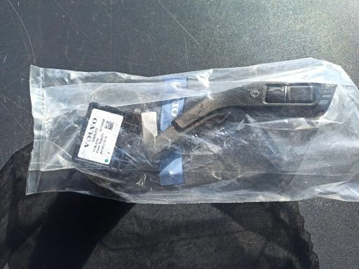 VOLVO WIPER SWITCH - 22880372 - Electrical system for Truck: picture 1 VOLVO WIPER SWITCH - 22880372 - Electrical system for Truck: picture 1