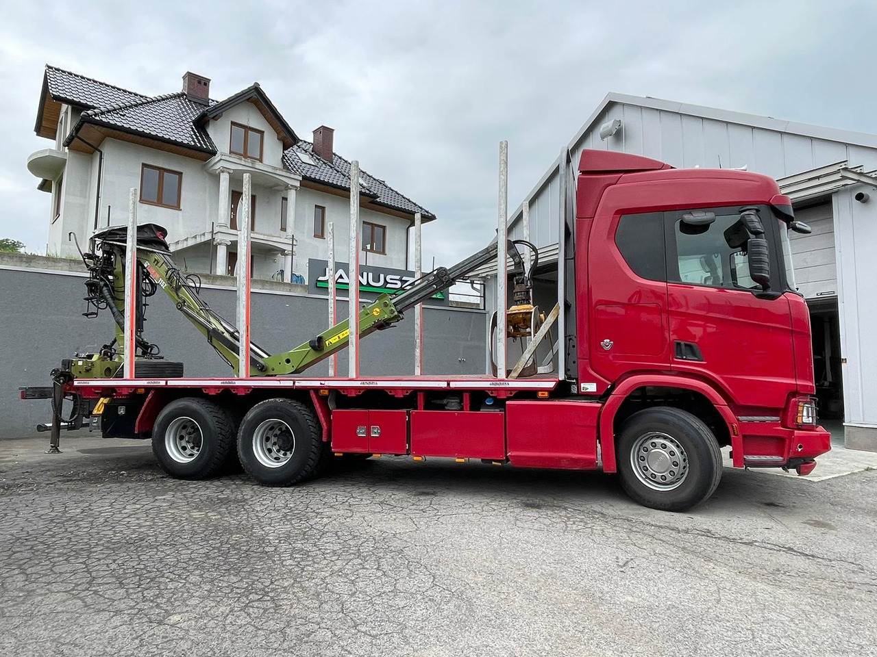 SCANIA R520 XT - Logging truck: picture 5 SCANIA R520 XT - Logging truck: picture 5