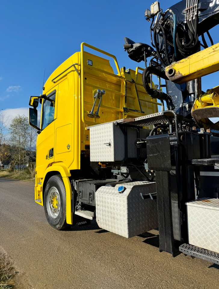 SCANIA R650 - Logging truck, Crane truck: picture 5 SCANIA R650 - Logging truck, Crane truck: picture 5