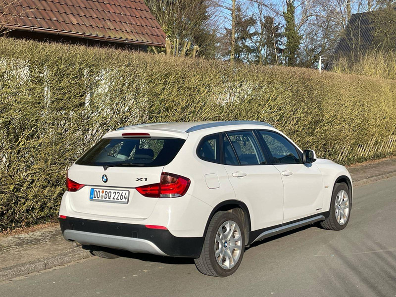 BMW X1 - Sedan: picture 2 BMW X1 - Sedan: picture 2