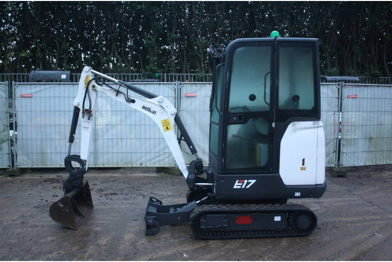 Bobcat E17 - Mini excavator: picture 1 Bobcat E17 - Mini excavator: picture 1