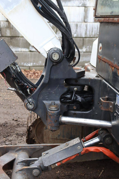 Crawler excavator Bobcat E50: picture 17