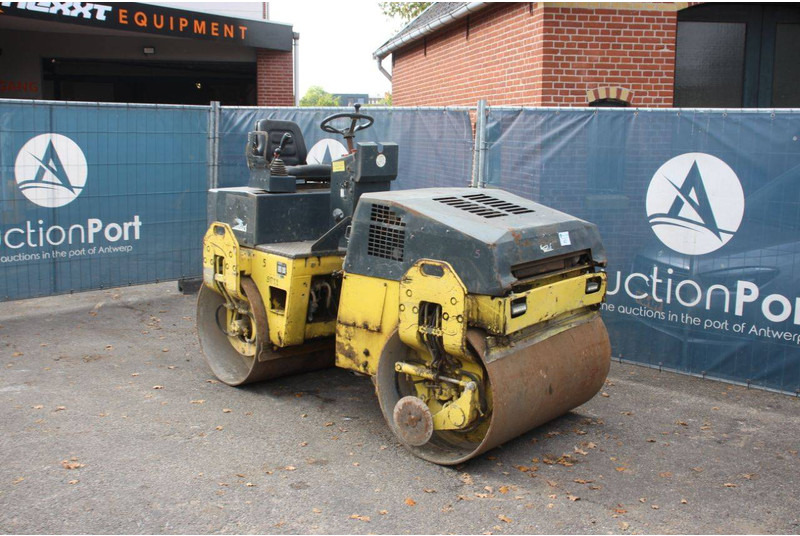 Bomag BW 135 AD - Vibratory plate: picture 3 Bomag BW 135 AD - Vibratory plate: picture 3
