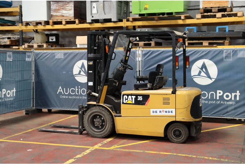 Cat EP35K-PAC - Electric forklift: picture 3 Cat EP35K-PAC - Electric forklift: picture 3