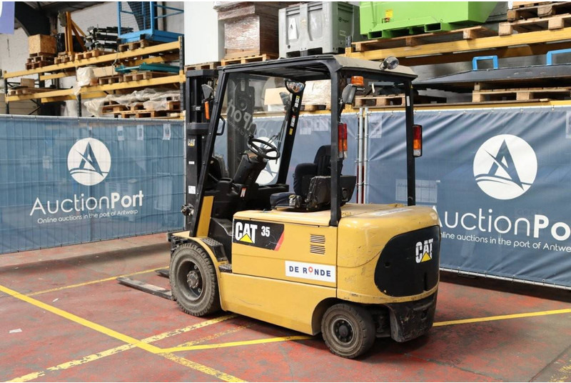 Cat EP35K-PAC - Electric forklift: picture 4 Cat EP35K-PAC - Electric forklift: picture 4