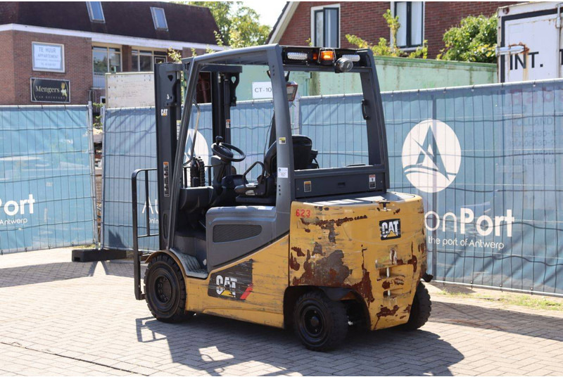 Caterpillar 2EP500 - Electric forklift: picture 4 Caterpillar 2EP500 - Electric forklift: picture 4