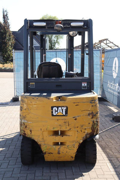 Caterpillar 2EP5000 - Electric forklift: picture 5 Caterpillar 2EP5000 - Electric forklift: picture 5