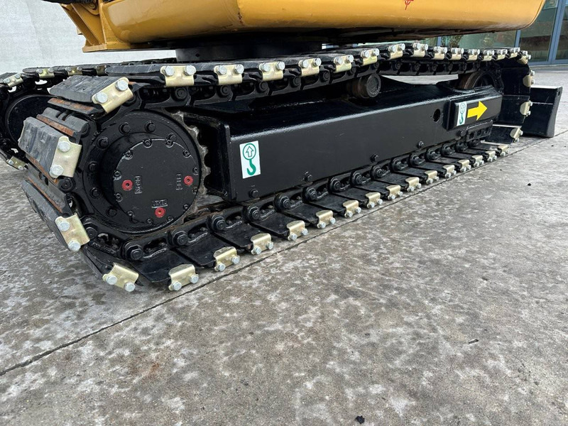 Crawler excavator Caterpillar 305.5E2: picture 18