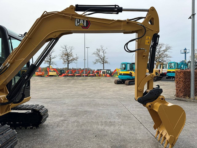Crawler excavator Caterpillar 305.5E2: picture 14