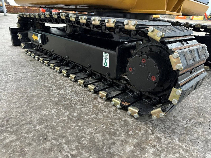 Crawler excavator Caterpillar 305.5E2: picture 20