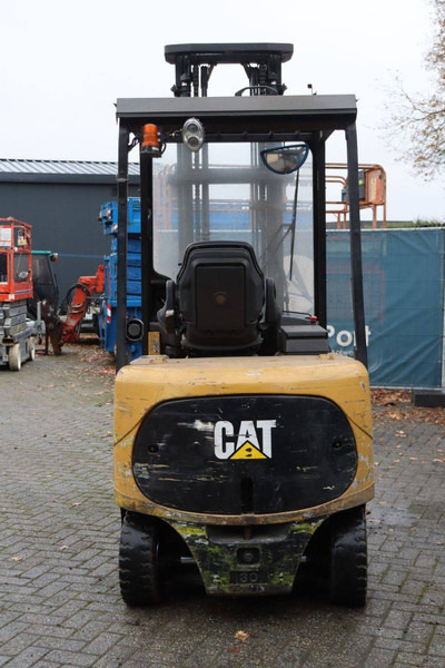 Caterpillar EP30K - Electric forklift: picture 5 Caterpillar EP30K - Electric forklift: picture 5