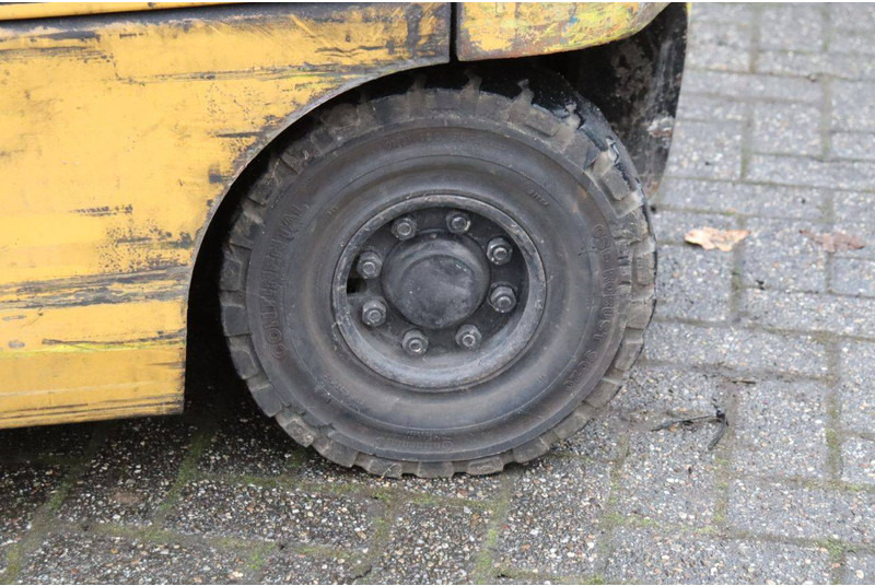 Electric forklift Caterpillar EP30K: picture 13