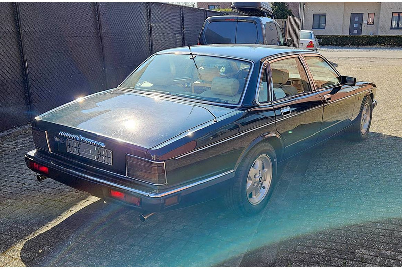 Daimler 4.0 - Sedan: picture 3 Daimler 4.0 - Sedan: picture 3